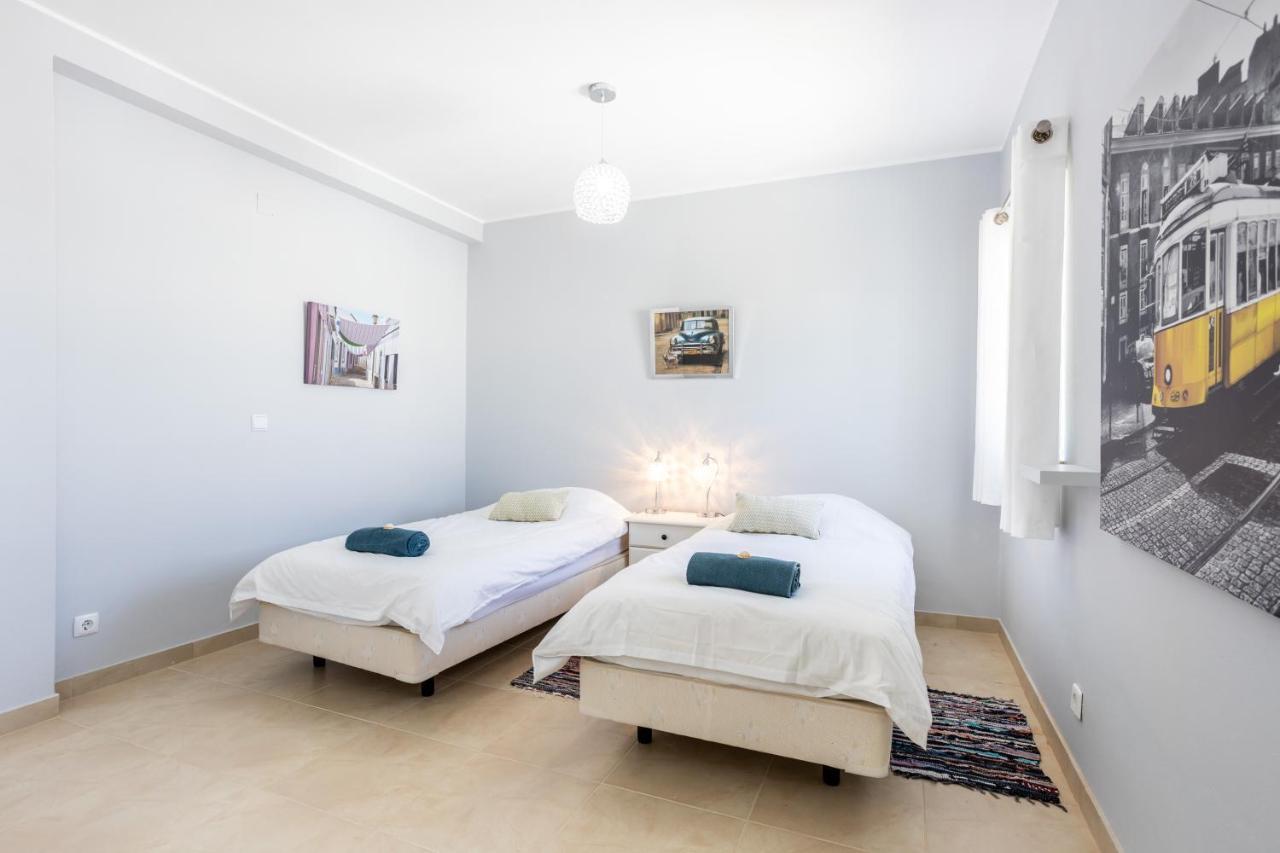 Newly Renovated 2 Bedroom Townhouse - Close To Salema Beach Eksteriør bilde