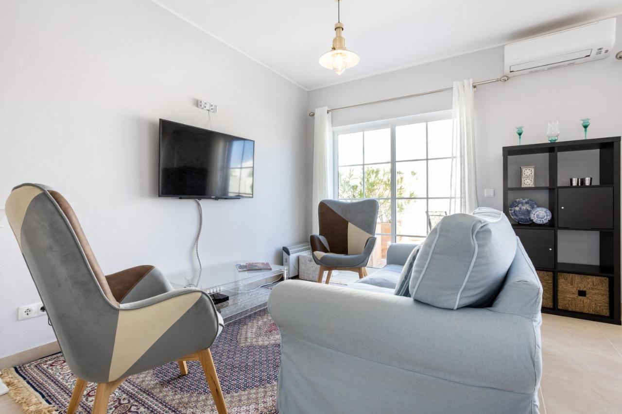 Newly Renovated 2 Bedroom Townhouse - Close To Salema Beach Eksteriør bilde
