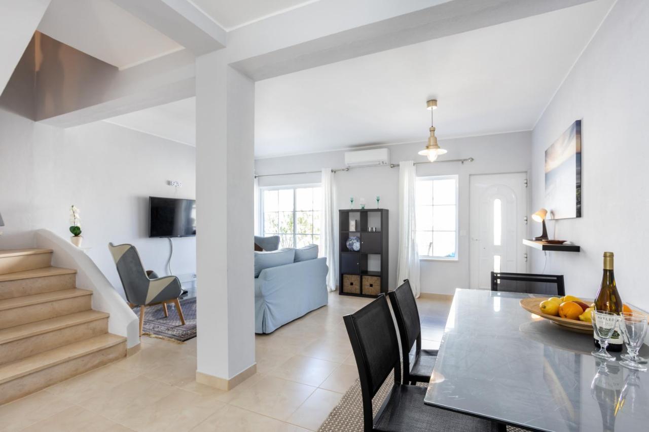 Newly Renovated 2 Bedroom Townhouse - Close To Salema Beach Eksteriør bilde