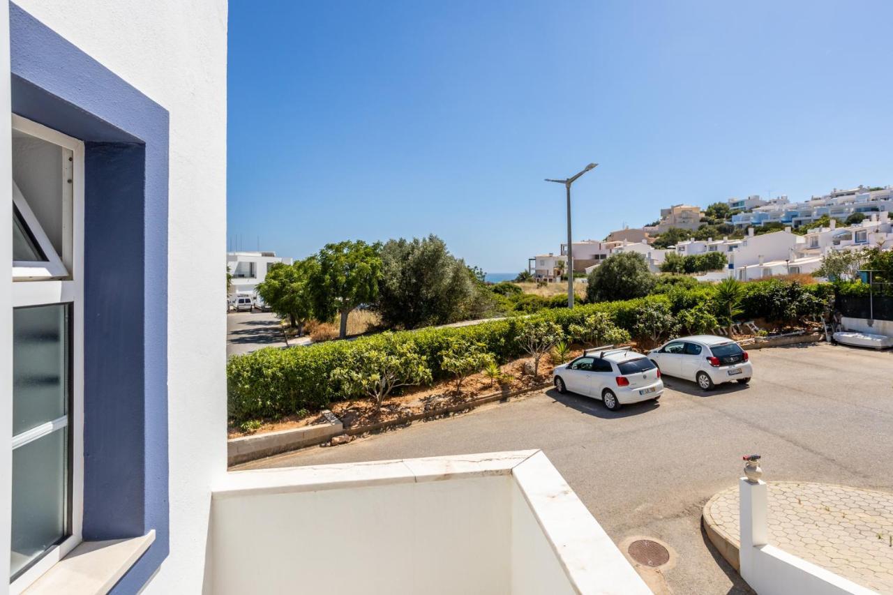 Newly Renovated 2 Bedroom Townhouse - Close To Salema Beach Eksteriør bilde