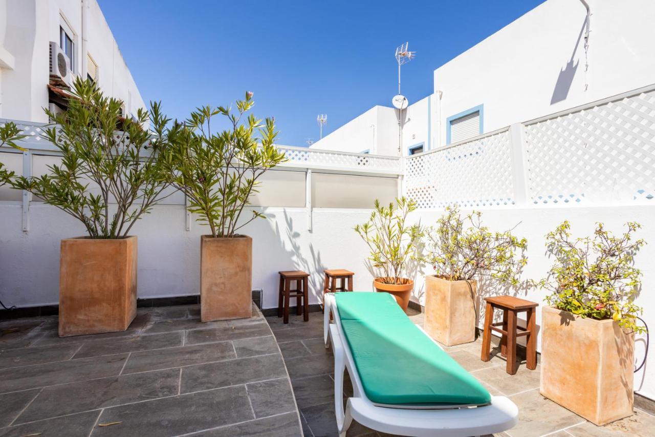 Newly Renovated 2 Bedroom Townhouse - Close To Salema Beach Eksteriør bilde