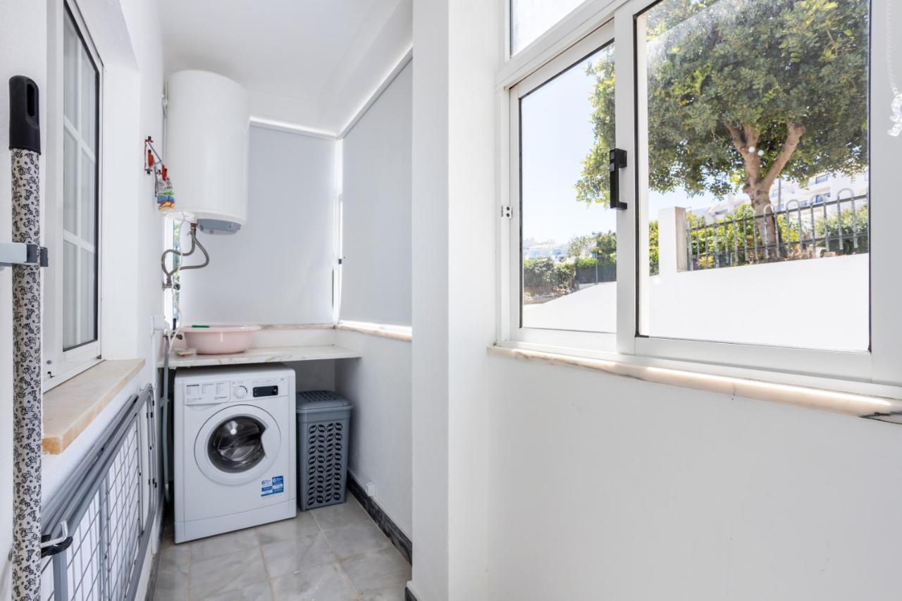 Newly Renovated 2 Bedroom Townhouse - Close To Salema Beach Eksteriør bilde